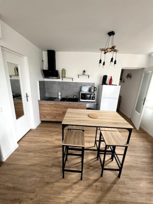 Appartement Avec Belle Vue Ouzouer-Sur-Trezee Dış mekan fotoğraf